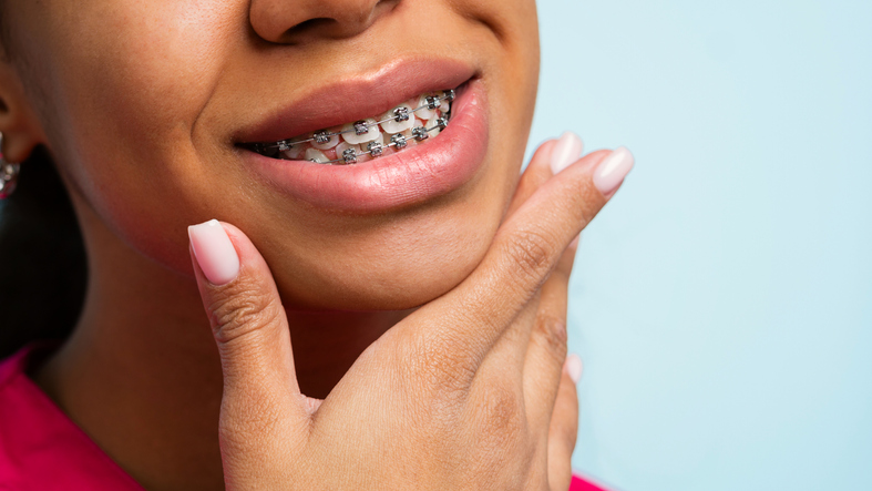 Does chewing gum complicate orthodontic treatment with Braces?